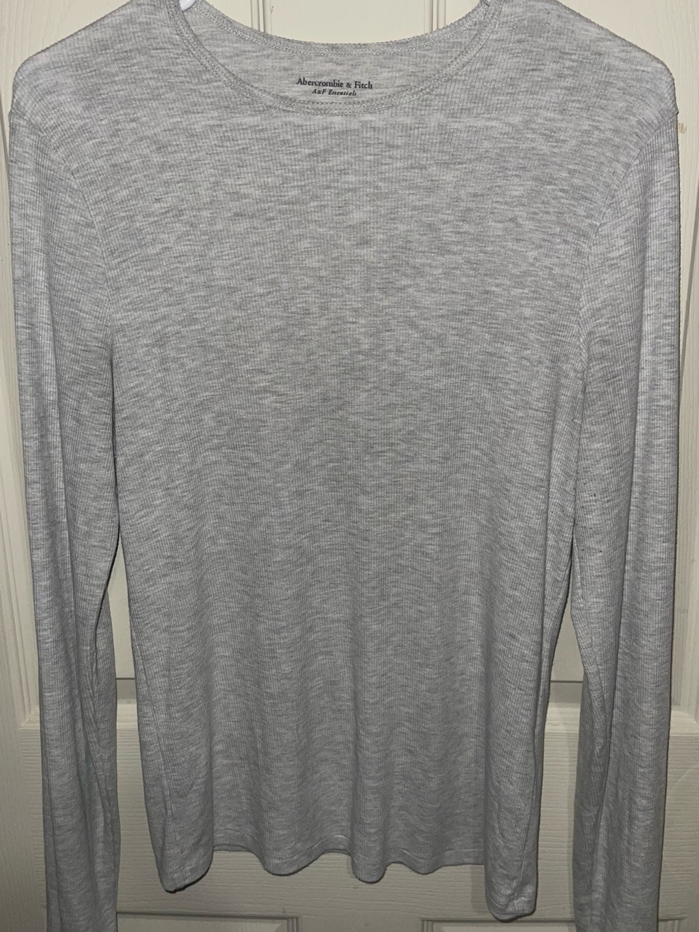 Abercrombie & Fitch Light Gray Long Sleeve